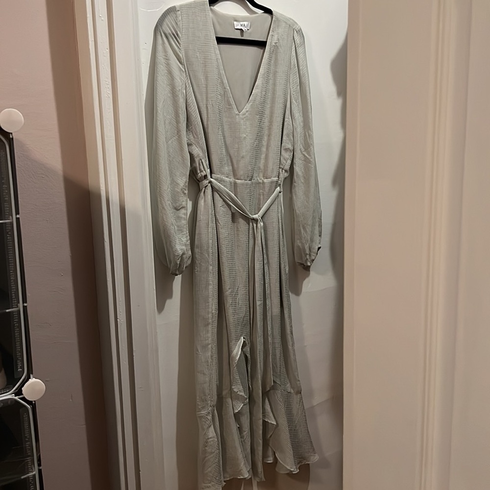 Nsr Chiffon Morgan Midi Flutter Women’s Dress Lon… - image 4